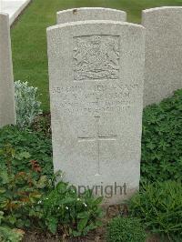 Bethune Town Cemetery - Wilkinson, John Yeardley